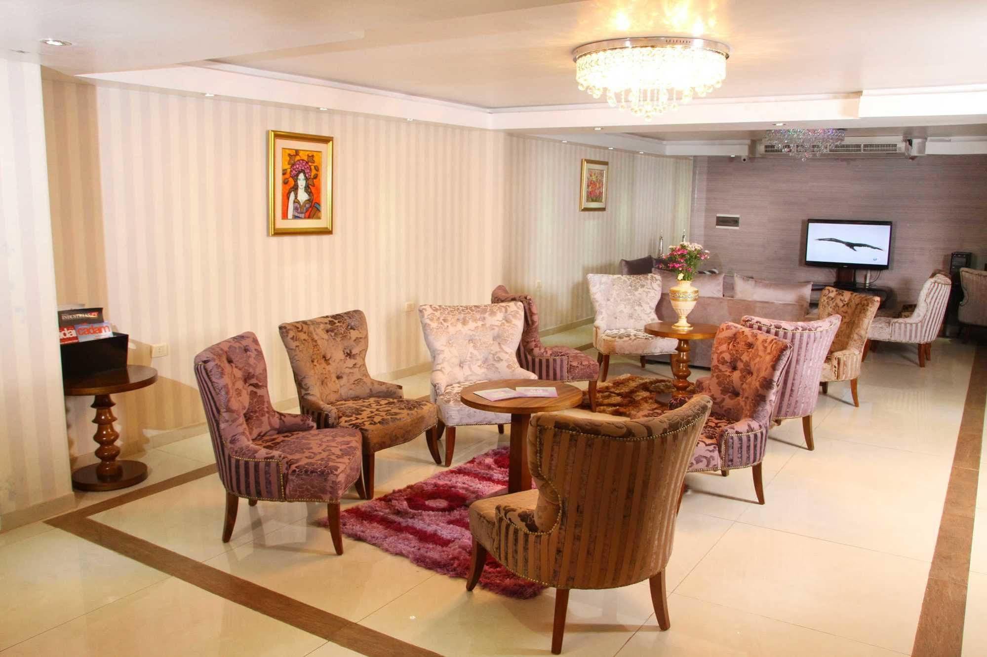 Luxsur Hotell Encarnación Exteriör bild