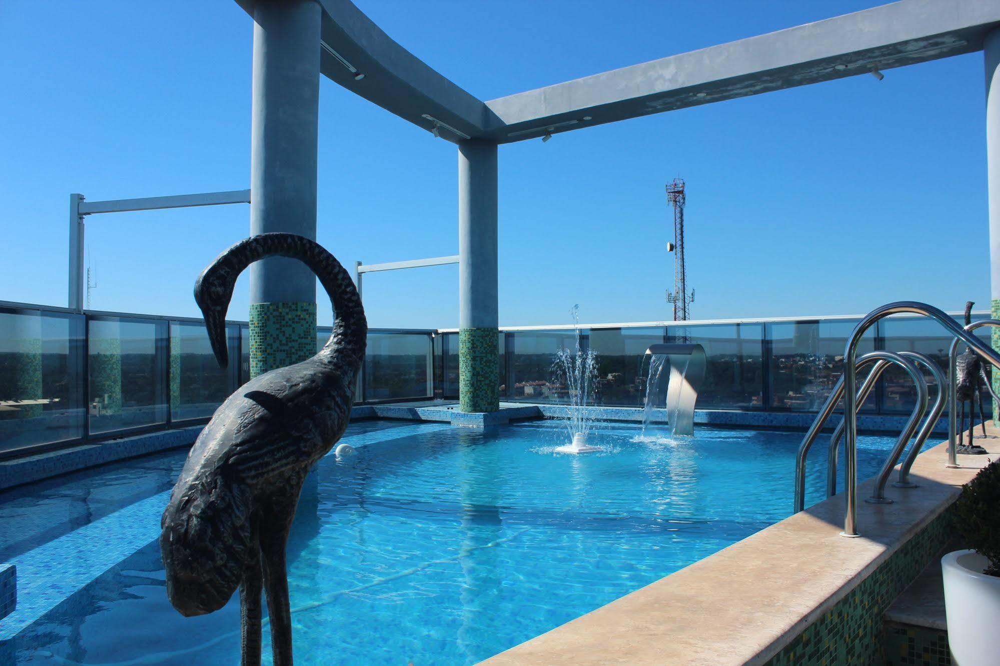 Luxsur Hotell Encarnación Exteriör bild