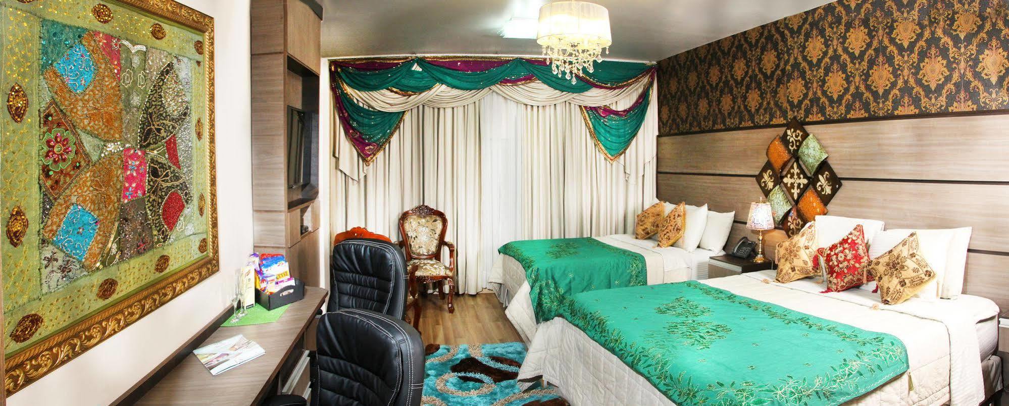 Luxsur Hotell Encarnación Exteriör bild