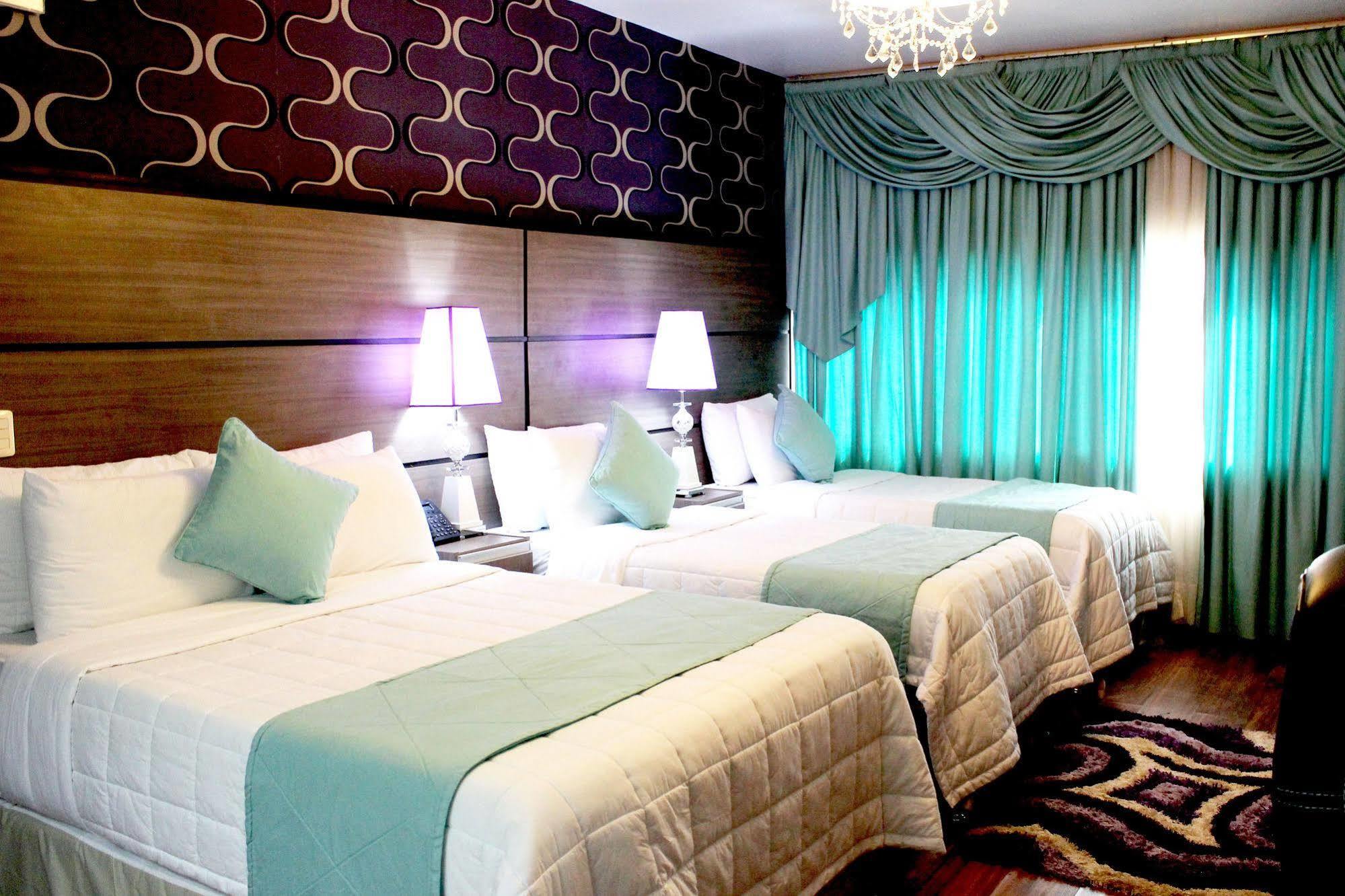 Luxsur Hotell Encarnación Exteriör bild