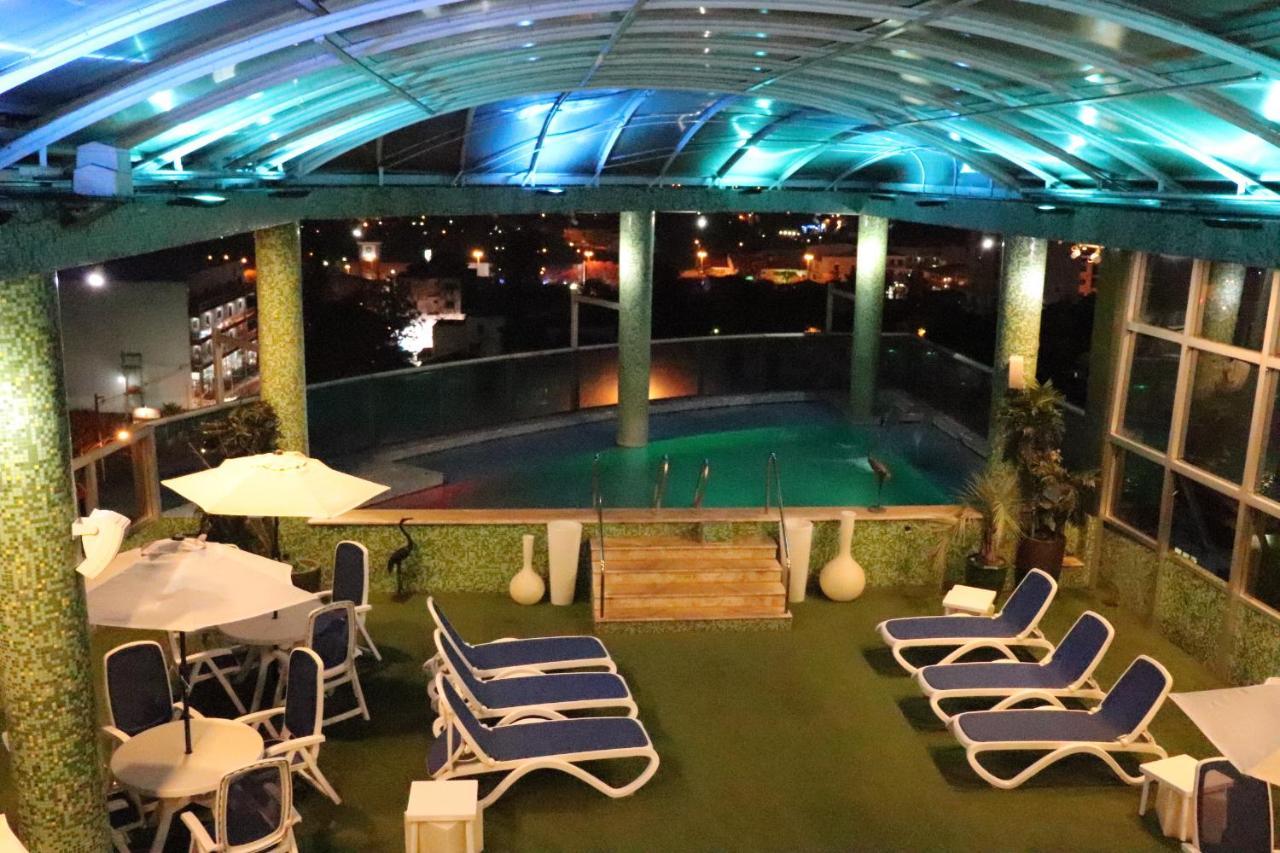Luxsur Hotell Encarnación Exteriör bild